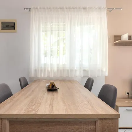 Kuca Anea Ferienhaus